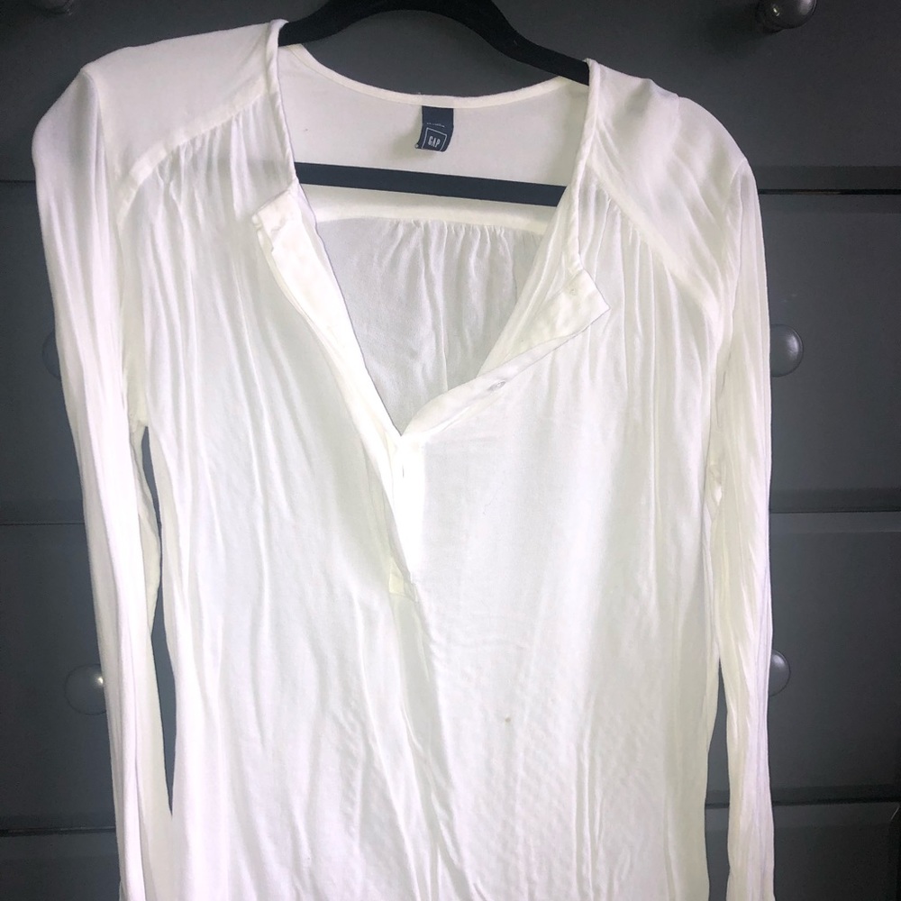 Long sleeve Gap shirt